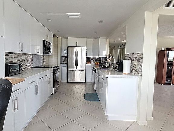 3rd image of 1201 S Ocean Dr APT 1112S