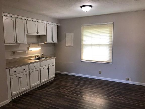 3rd image of 4705 N Kitley Ave