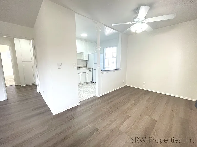 4706-4708 Kester Ave — Photo 7