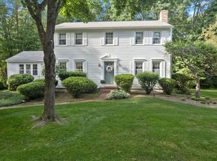 42 Old Sawmill Rd, Bedford, NH 03110