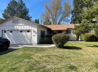 808 W Winnie Ln, Carson City, NV