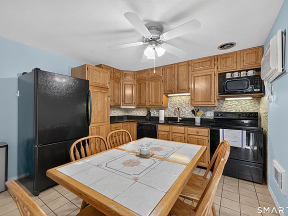 5th image of 1 Westchester Hills #A