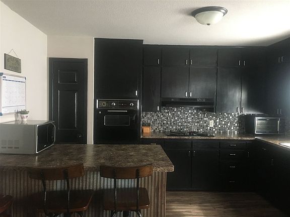 2nd image of 3803 Linden Dr