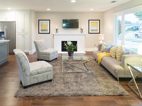 5th image of 4072 Woodford Dr