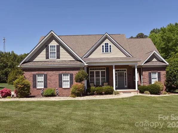 155 Fisher Farm Ct, China Grove, NC 28023