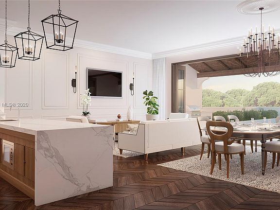 2nd image of 743 Almeria Ave #10C