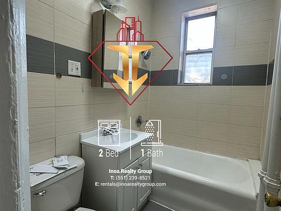3rd image of 631 Bergen Ave #502