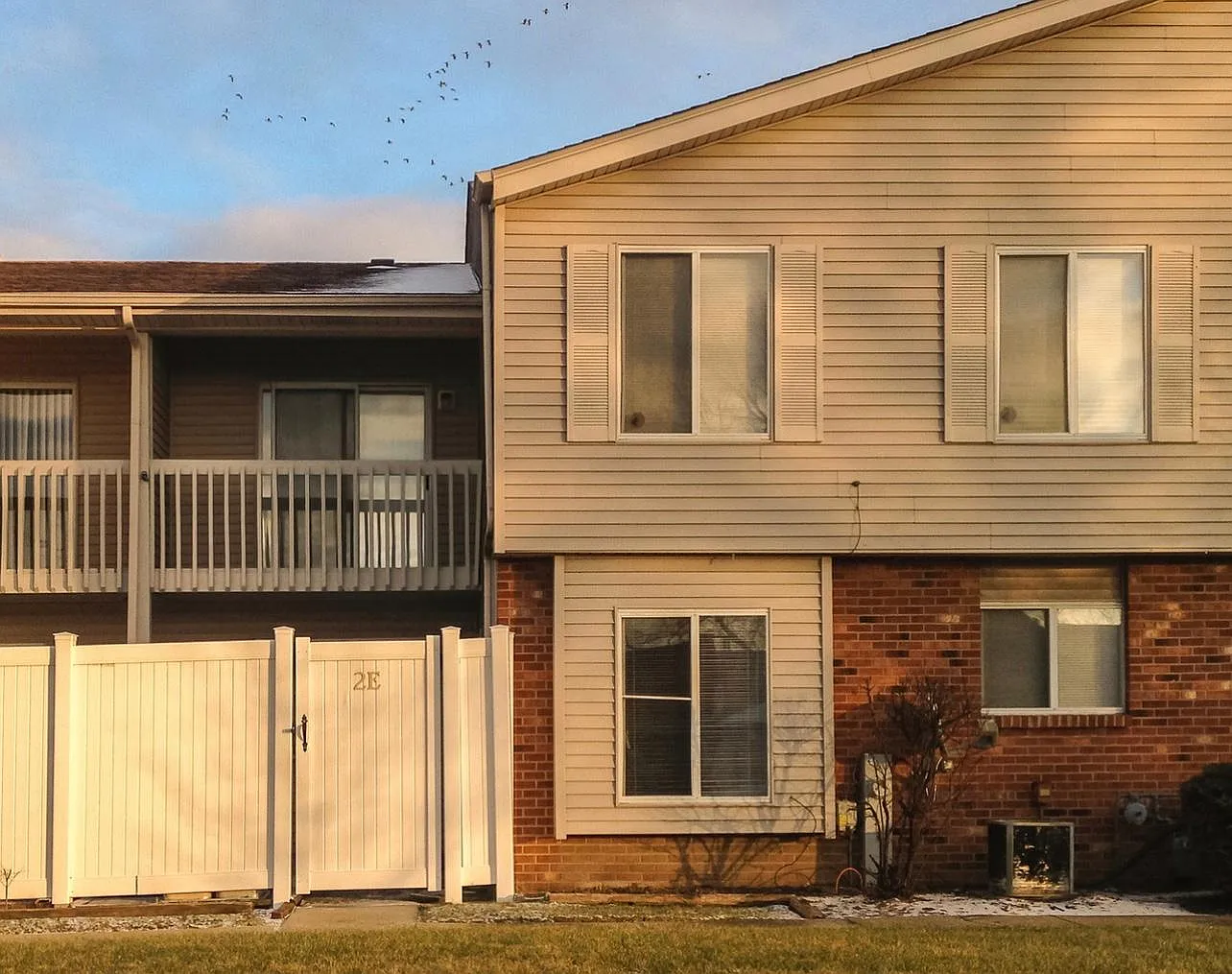 2 Fernwood Dr — Photo 2
