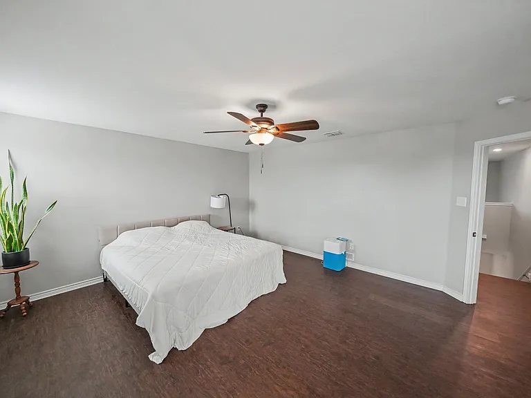 9406 Copperway — Photo 33