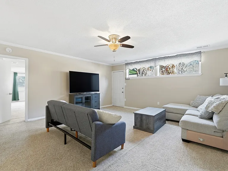 2222 Bacon Park Dr — Photo 8