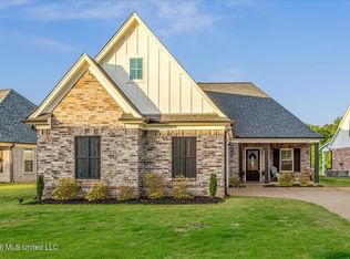 2150 Watson View Dr, Nesbit, MS 38651