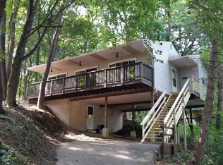 211 Chateau Ln, Butler, PA 16001