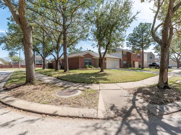 17219 S Summit Canyon Drive, Houston, TX 77095