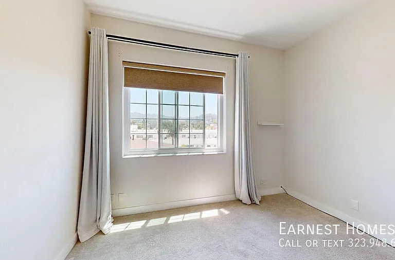 4348 Mammoth Ave #303 — Photo 15