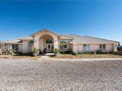 9098 Rattlesnake Rd, Phelan, CA, 92371