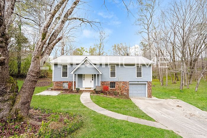 1st image of 6870 Ridgewood Dr
