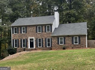 100 Ashley Dr, Fayetteville, GA 30214