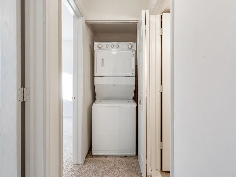 Dearborn View Apartments - Inkster, MI — Photo 36