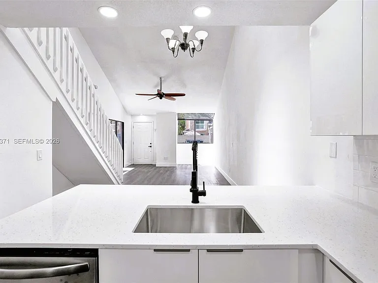 1818 Adventure Pl — Photo 22