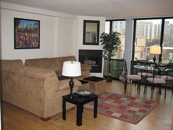 2nd image of 1309 N Wells St APT 508