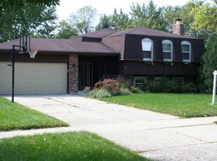 1610 S Prospect St, Wheaton, IL 60189