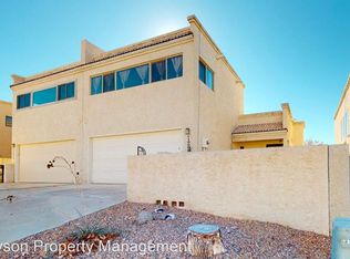 10008 Del Chaparral Ct NE, Albuquerque, NM 87111