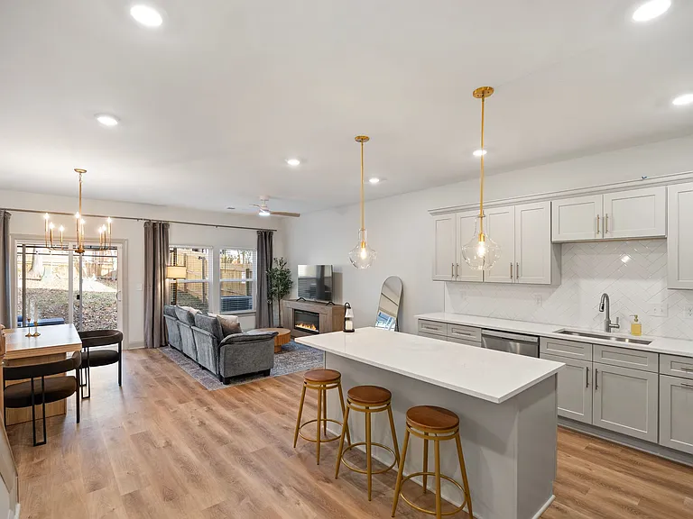 1322 Condon St — Photo 13