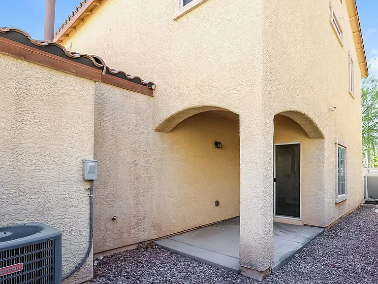 948 Wembly Hills Pl — Photo 16