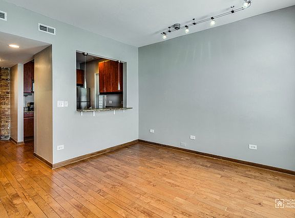 5th image of 1618 W Blackhawk St #1