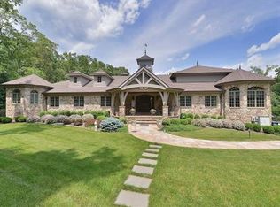 5 Sky View Ter, Riverdale, NJ 07457