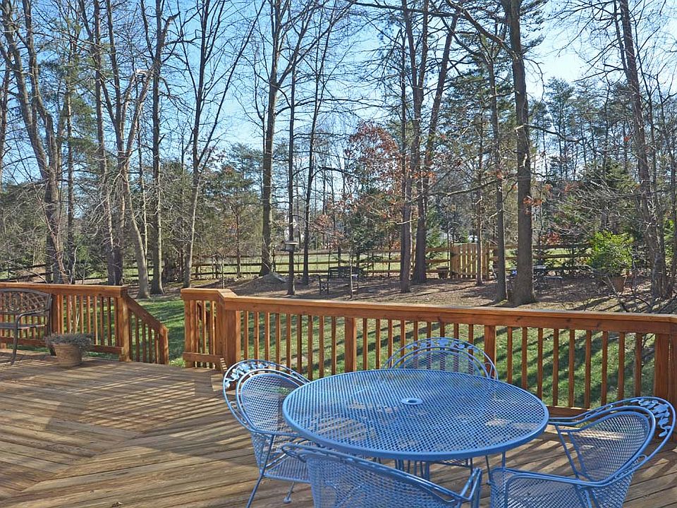 1st image of 15095 Wetherburn Dr
