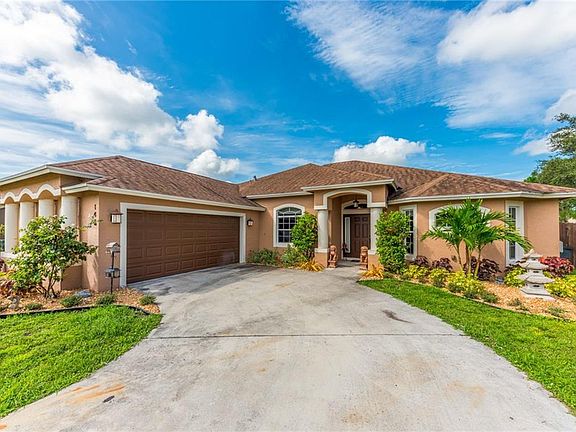 2nd image of 144 SW Klee Cir