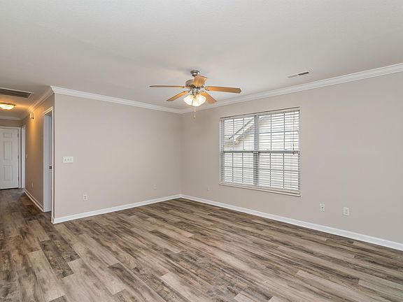 5th image of 10552 Missoula Way