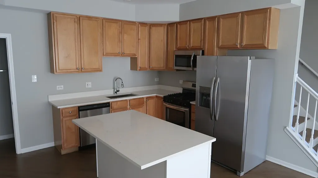 3 bed, 2.5 bath, $3,900 — Photo 2