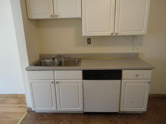 3rd image of 4817 N Wolcott Ave #1TT