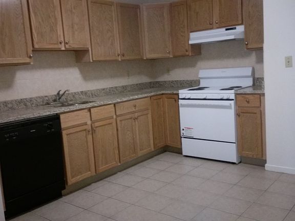 2nd image of 1544 Bedford St APT 001