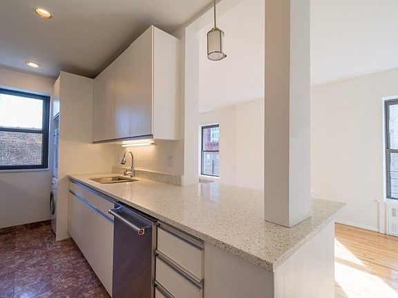 4th image of 219 W 80th St APT 6B