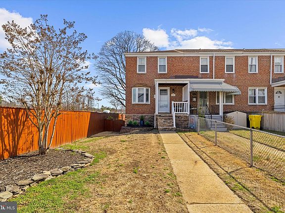 2nd image of 443 M St NE