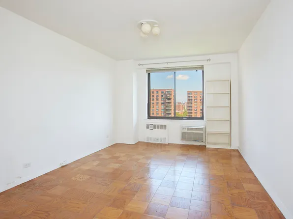 372 Central Park West 16N image 12 of 13