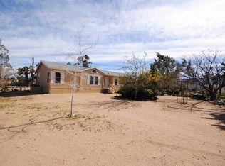 6425 Smoke Tree Rd, Phelan, CA 92371