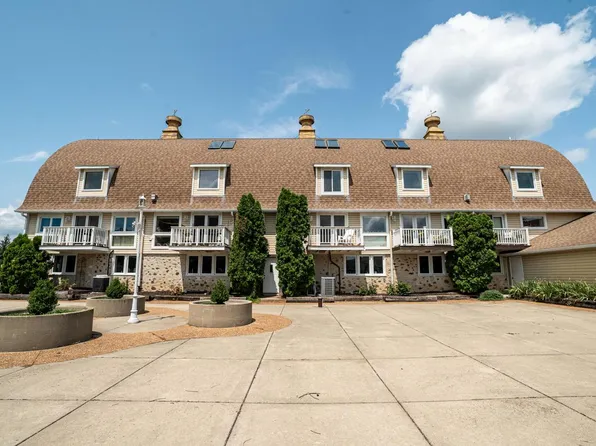 28641 N Lake DRIVE #3C, Waterford, WI 53185