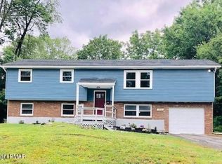 1910 Wallace St, Stroudsburg, PA 18360