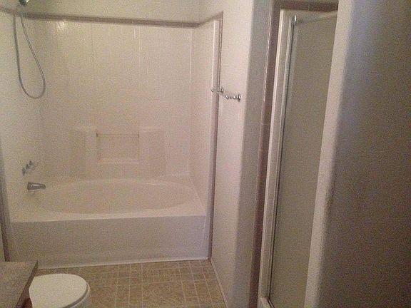 4th image of 3032 S Lime Ave