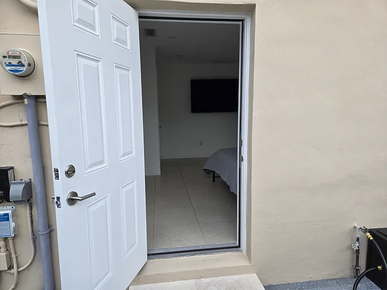 11774 SW 32nd St — Photo 3