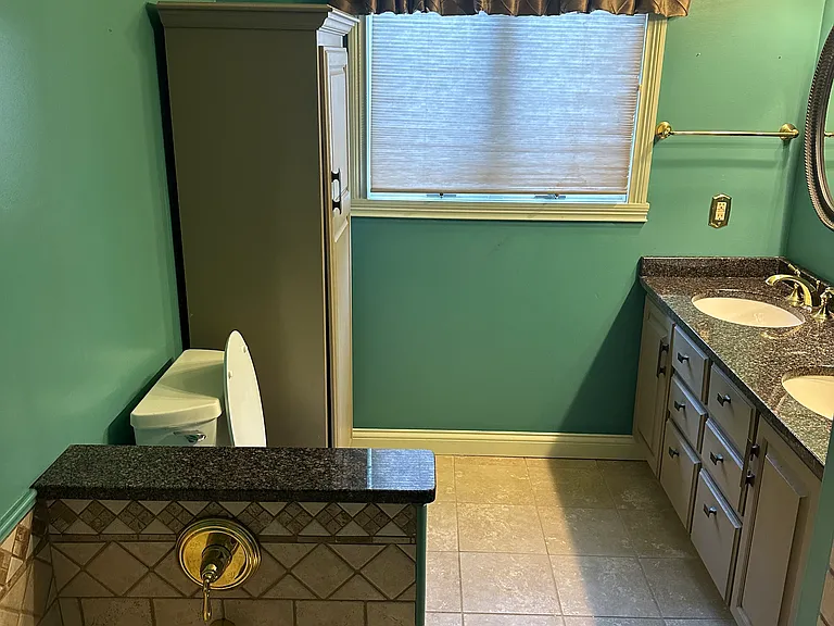 5747 Norwaldo Ave — Photo 9