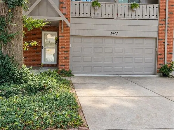 5407 W 103rd Ter, Overland Park, KS 66207