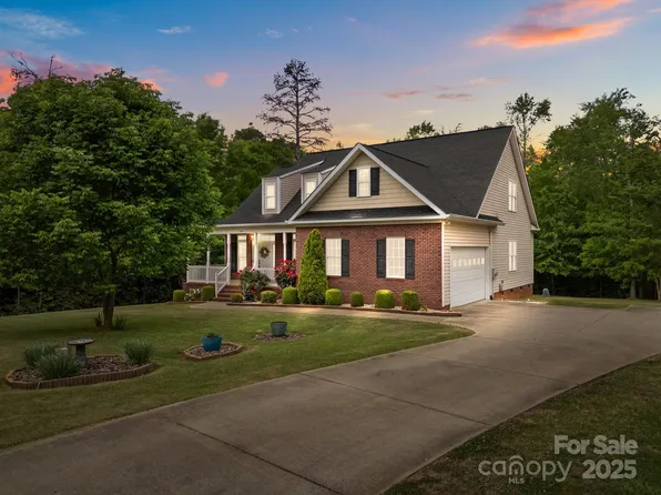 3179 Westview Rd, Concord, NC 28025