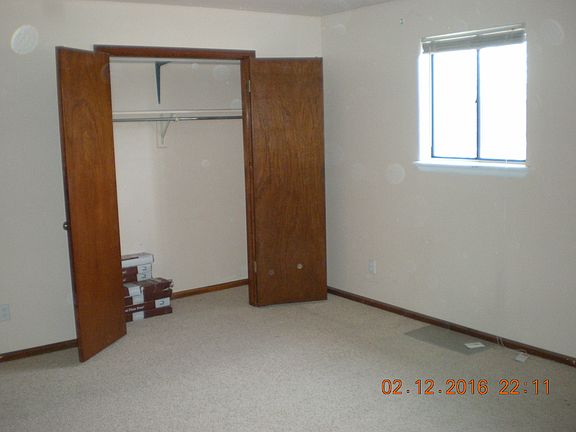 Master bedroom upper level large closet