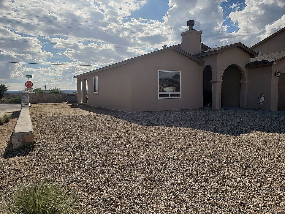 2nd image of 4405 Valle Del Luz