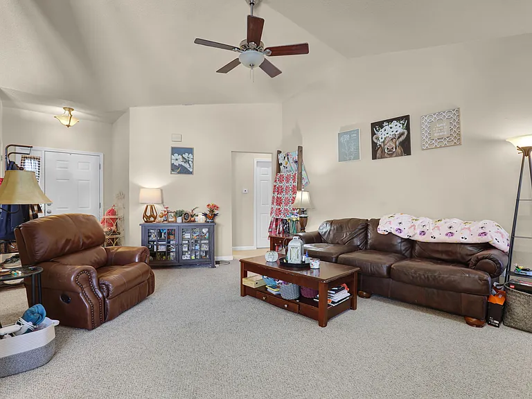 753 Forest Green Dr — Photo 4